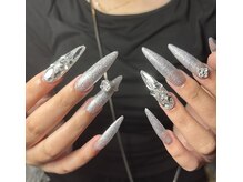 J.nailの雰囲気(ロングネイルもお任せあれ♪)