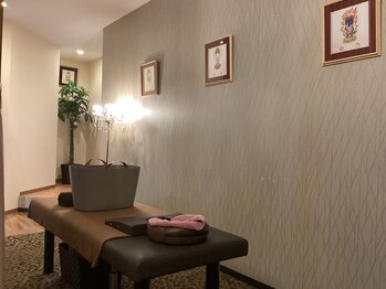 リラクゼーションイヤシ(RELAXATION IYASHI)/半個室２『干支のお守り神様』