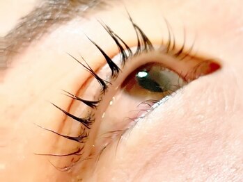 脱毛サロン ブラジリアンワックス ミーケアー(Mecare)の写真/自まつ毛を最大限キレイに魅せる次世代まつ毛パーマが人気！自然体だけどパッチリと可愛い引き立つ目元に★