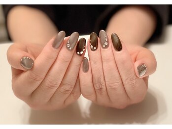 ネイル アンド ボディ ローサ(ROSA)/2色カラー＋大粒ストーンネイル