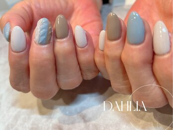 ダリア 西大寺本店(DAHLIA)/水色×ベージュネイル