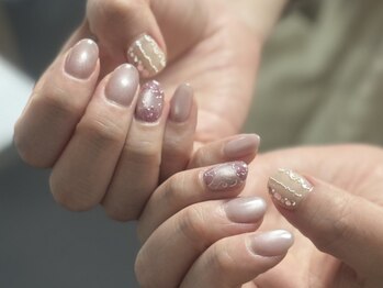 ズイコウ(zuikou)の写真/お洒落で洗練された定額デザインが多数！予算に合わせて楽しめるベースとアートのセミオーダーが人気です♪