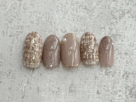 2025年-2026年冬トレンド】ニュアンス ガーリーのネイルデザイン集