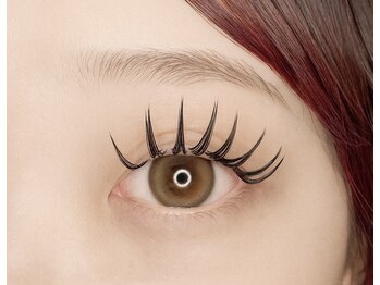 エクステンショントマト 梅田店(Extention TOMATO)の写真/【話題のLEDマツエク導入！驚きの持続力】キレイで長持ちの最新まつエクをぜひ一度ご体験ください。