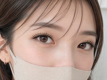 リリーココ 沖浜店(Lily coco)の写真/長年の経験で培った技術力と丁寧カウンセリングでなりたい目元をキープ♪モチが良くメンテナンスも楽チン!!