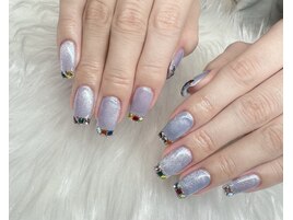 宝石ネイル