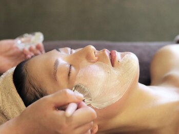 スパ イグレック パリ 小竹向原店(SPA IGREK PARIS)の写真/諦めるのはまだ早い！機械を使わないオールハンドでできるナチュラルな毛穴ケアで憧れの美肌を叶えましょう