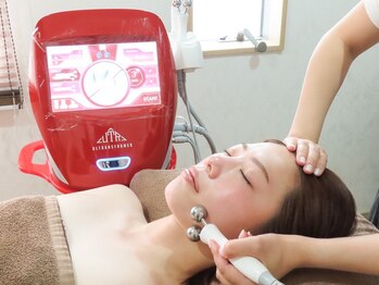 ニュートラルサム(Neutral×Sum)/ウルトラフェイシャル