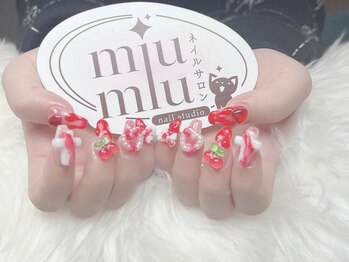 ミュウミュウ(miumiu)/冬限定ネイル特集