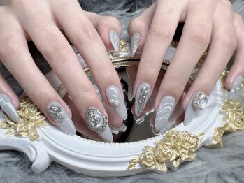 エル ヒヒ(L ヒヒ)/