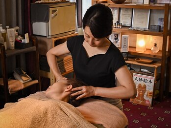 花音/頭皮からしっかり緩める小顔ケア