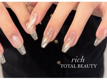 リッチ(Rich)の写真