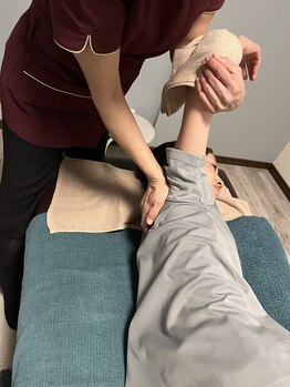 サロン プレジールの写真/ガチガチの首・肩に、深部まで届く本格ケア