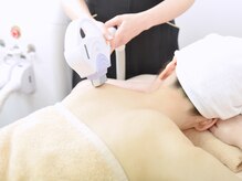 ランプ(LAMP)/～背中の脱毛風景～