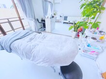 リアム(Re:am)の雰囲気（ベットはフカフカです♪アロマの香りでリラックス空間☆）