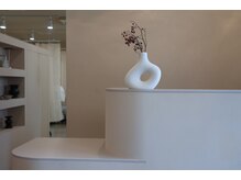 リッツ 北千住東口本店(RITZ)の雰囲気（お洒落な店内でまつげ・眉毛のメンテナンスとリラックスタイムを）