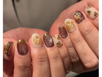 タスメット(+met)/～ブラウン×ゴールド秋ネイル～