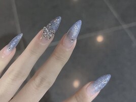 キラキラ蝶々ネイル