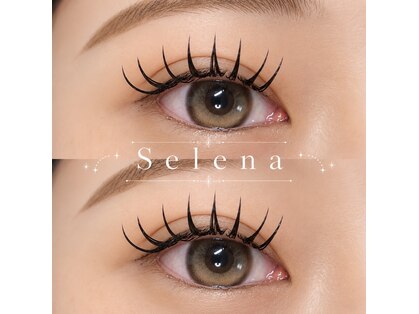 セレーナ(Selena)の写真