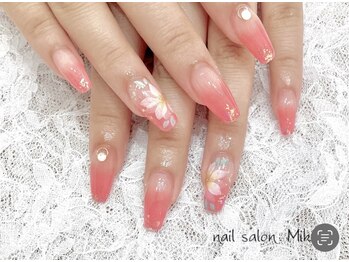 ミコ(Miko)の写真/【定額デザインが豊富!!】毎月変わるデザインがおすすめ♪カラー変更◎パラジェル変更◎パーツ追加¥55~