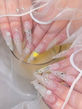 チョア(Choa)の写真/≪もちが自慢≫長さ出しやスカルプで爪の形を綺麗に整えて、指先を美しく魅せます♪大人上品な仕上がり☆