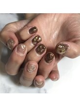 シエル エトワール(Ciel etoile)/左右非対称ネイル