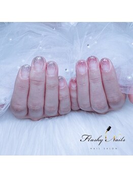 フラッシーネイルズ(Flashy Nails)/yui担当.ラメグラ♪