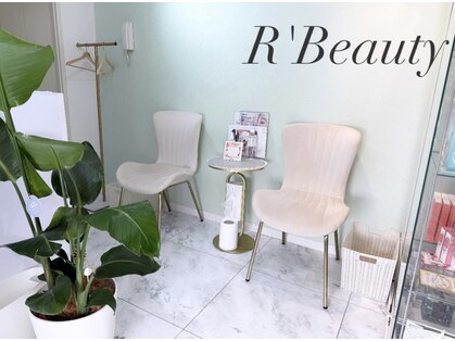アールビューティー 東新宿店(R’Beauty)の写真
