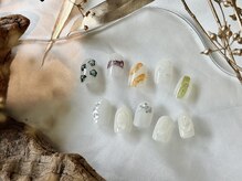 ナンバーナナニサンイースト 二子玉川(no.723 East)/定額¥9900アートネイルデザイン