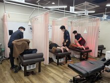 浦安駅前りゅうせい整体院の雰囲気(7人の先生で皆様のお悩みに全力で向き合います!)