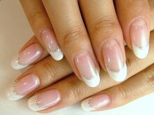 ネイルサロン ティアラリュクス 市川北口店(Tiara Luxe)/ラメラインフレンチ
