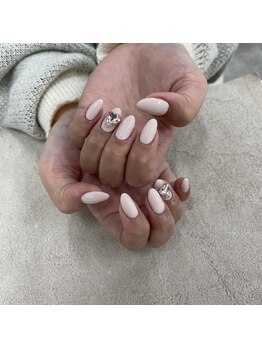 アンダーバーホワイト 大阪上本町店(_WHITE)/ガーリーネイル