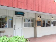 町屋駅徒歩6分♪赤い屋根が目印です！