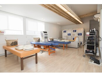 クラ接骨院(KURA接骨院)/キレイな院内で気持ち良く。