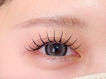 フォルス 梅田(fors)の写真/【梅田駅5分/中崎町駅3分】仕上がり・モチの良さに高評価多数の人気店♪一人一人の目元に合わせてご提案♪