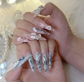 ジュリエネイル(Julie Nails)