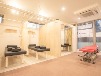 骨盤スタイル鍼灸整骨院 向ヶ丘院/院内