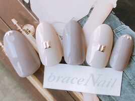 グレー×メタルパーツ