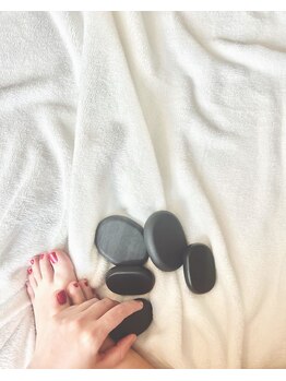 オクルミ 茅場町(Okurumi)/ホットストーンで深層筋を緩める