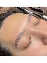 イール(ER)/眉毛パーマ＋アイブロウWAX