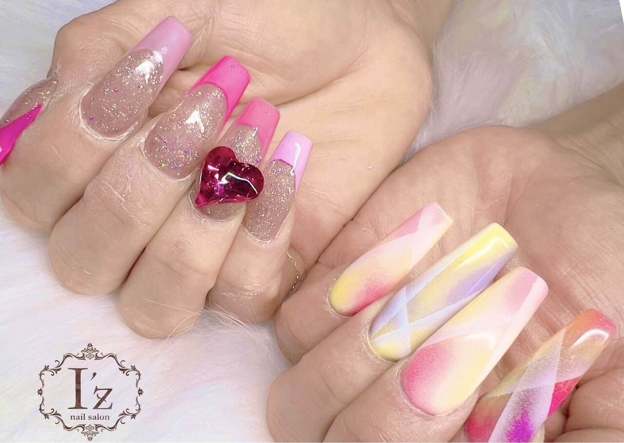 2025年-2026年冬トレンド】エアブラシのネイルデザイン集｜人気順｜9