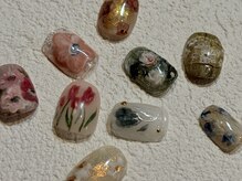カラネイル 南森町店(calla nail)の雰囲気（ニュアンス感のある手描きアートも得意！お花や絵画デザイン豊富）