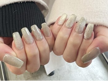 ネイルズ リリ(Nail's Lili)の写真/《豊富なデザインをパラジェルで!》ハイクオリティなのに低価格を実現★100種類以上のカラーをご用意♪