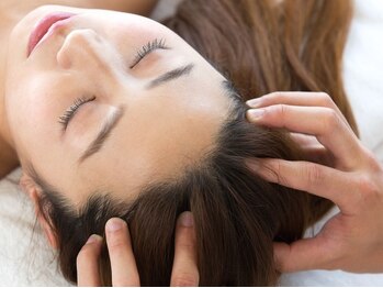 ぬくもりの写真/\極上ヘッドスパで脳疲労をリセット!/完全個室の癒し空間で、頭皮から全身までスッキリ軽やかに◎