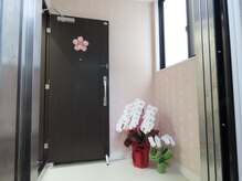 JCK 桜/サロン入り口の様子です♪