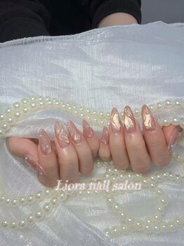 リオラネイル(Liora Nail)/長さ出しシンプルデザイン
