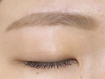 リアイズ(Re Eyes)の写真/話題のマツヤニ不使用でお肌に優しい♪お顔の印象を左右する眉毛をご提案☆垢抜けお洒落フェイスへ♪