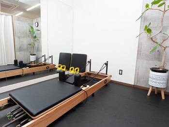 エミット(emit)/パーソナルピラティス