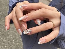 サリナスネイル(SARINASNAIL)/フレンチ × マグネット