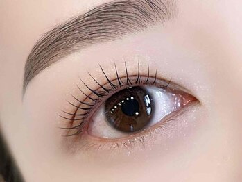 エイミー 豊田店(aimy)の写真/パリジェンヌラッシュリフト上下セットで瞳をパッチリ大きく♪ビューラーいらずのすっぴん美まつ毛に☆